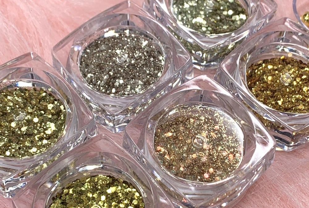 Holiday Looks with Champagne Gold Nail Glitter