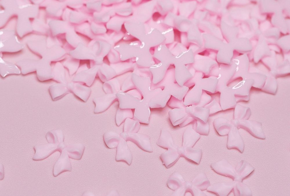 Resin Bow Nail Charms: Salon Buyer’s Guide for Valentine Sets