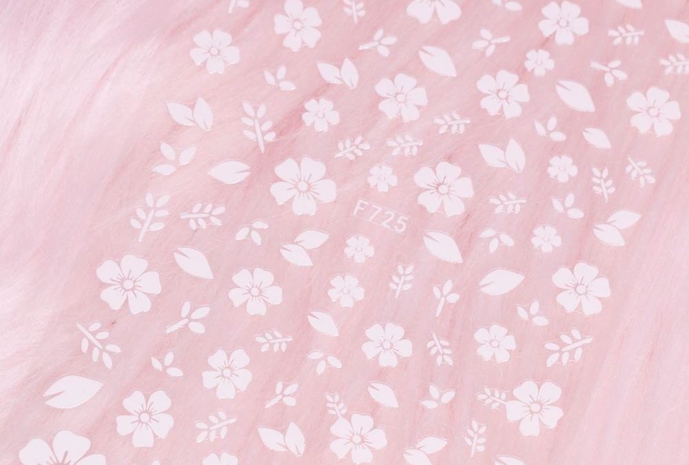 White Floral Nail Stickers: Streamline Salon Workflow